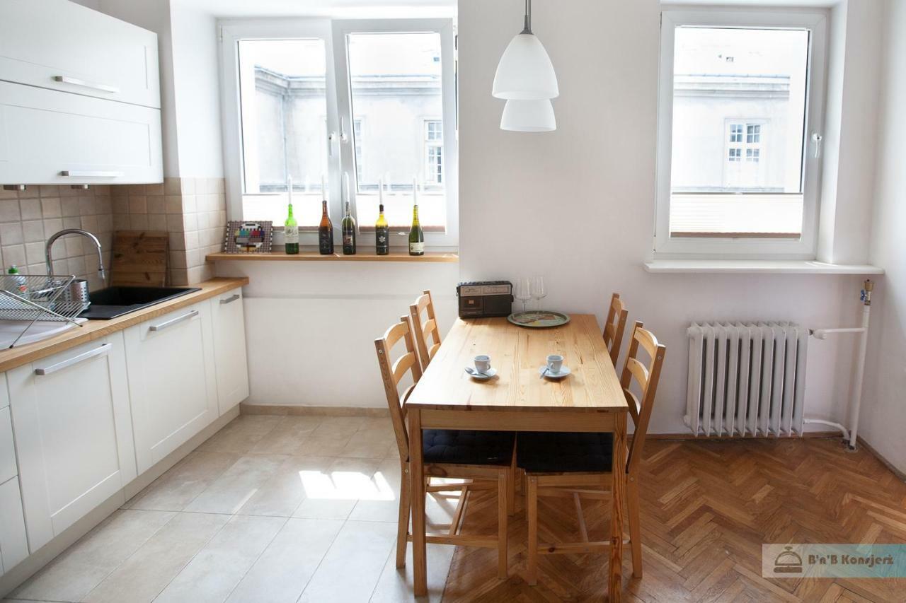 Warsaw Concierge Bracka Retro Flat Apartment ภายนอก รูปภาพ